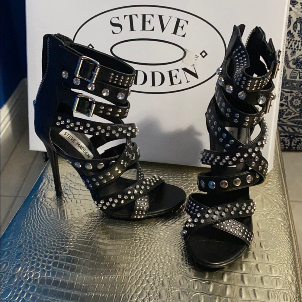 Steve Madden Stud